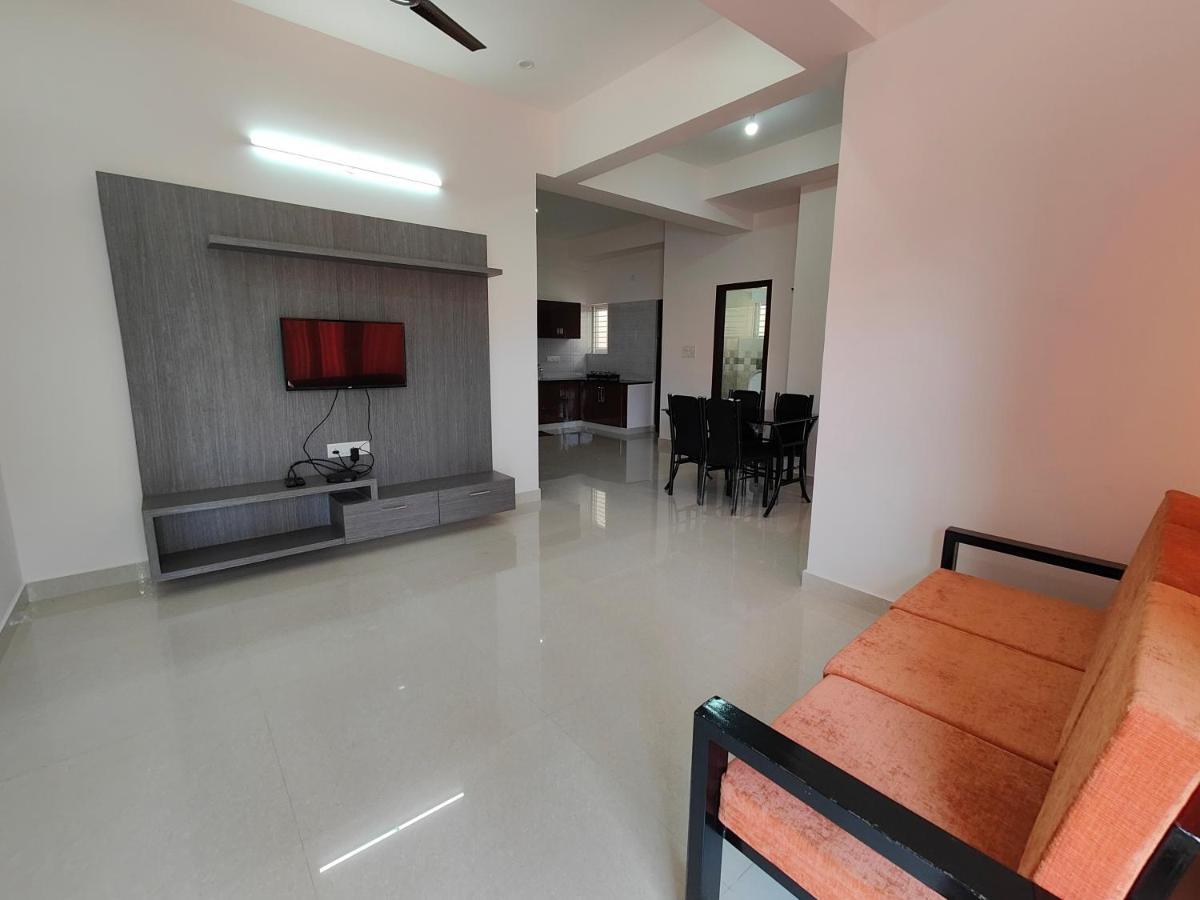 Meer Stay - Premium Service Apartments Vanivilasa Puram Exteriér fotografie